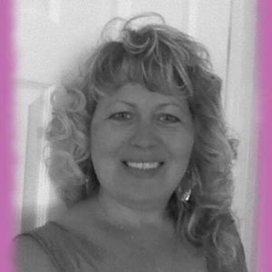 Meet your Posher, Debra